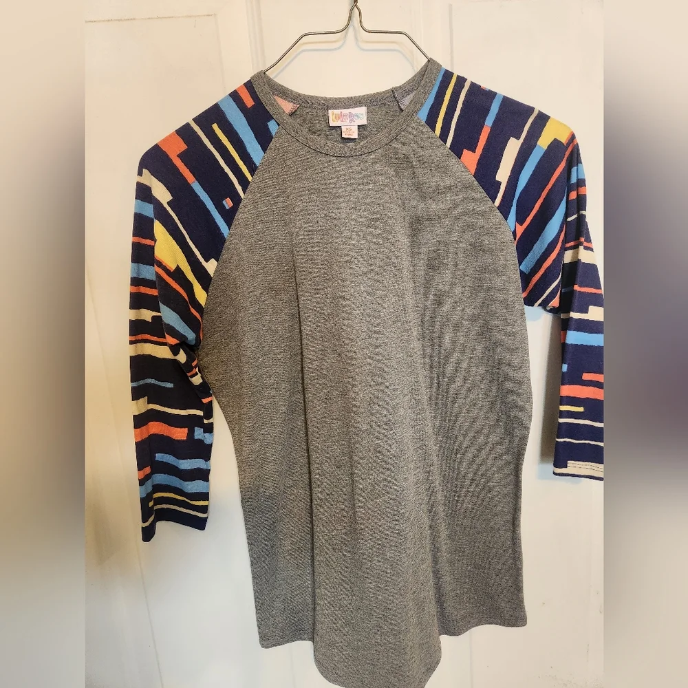 LulaRoe Randy shirt - Picture 1 of 2